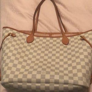 Louis Vuitton never full